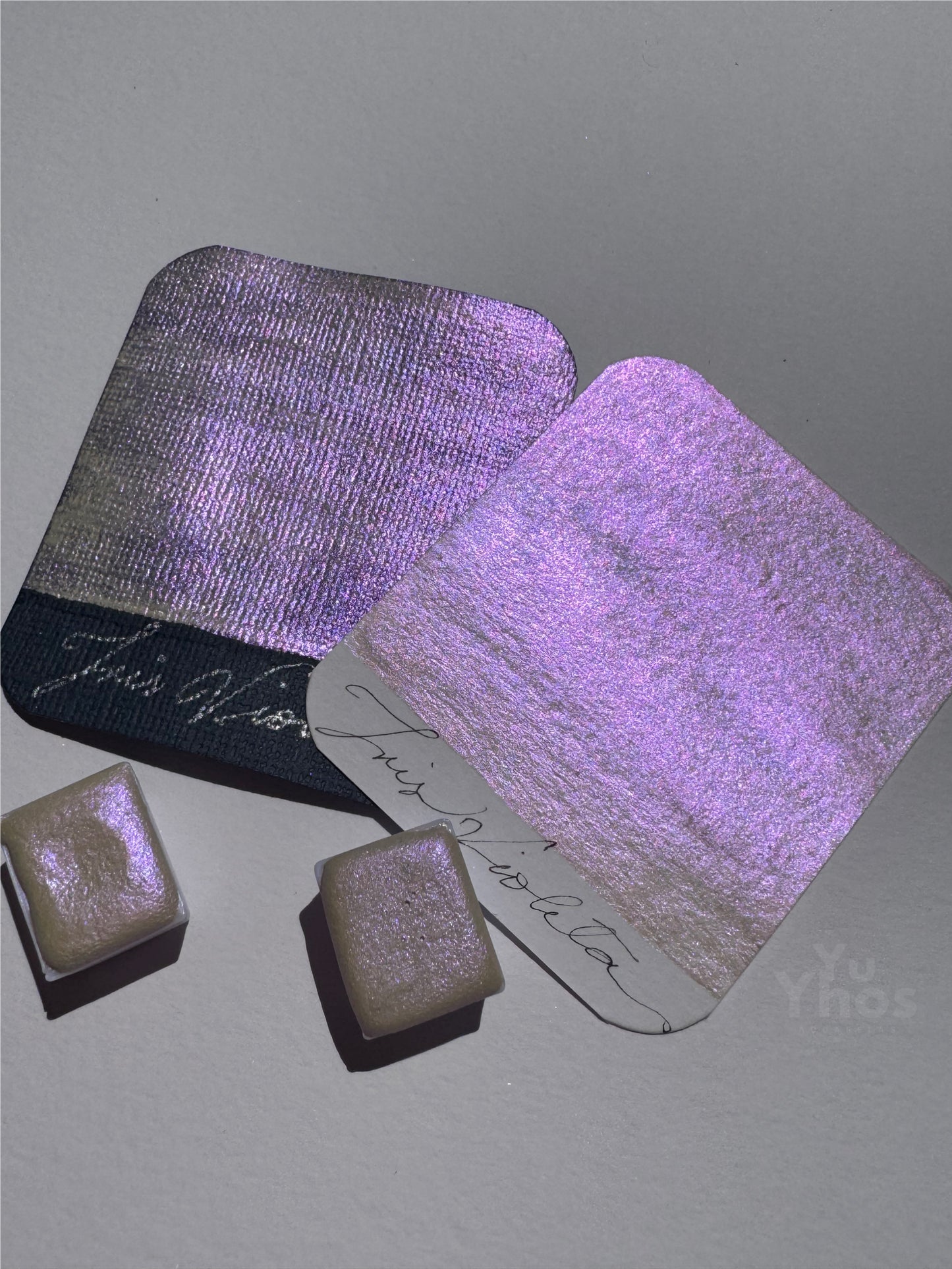 Iris Violeta – Acuarela Metalizada Tornasolada