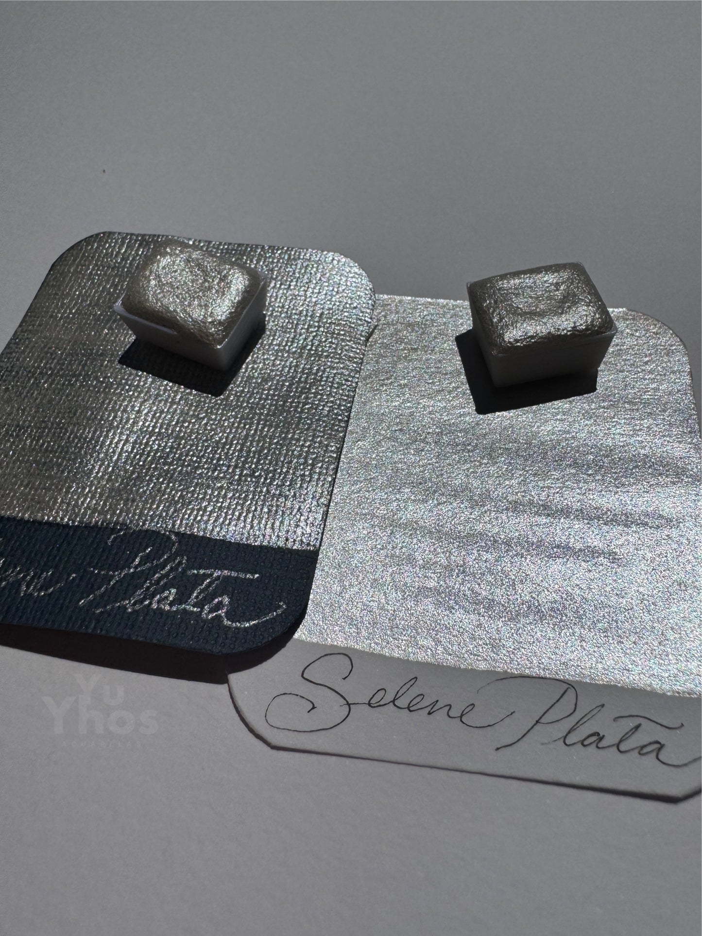 Selene Plata – Acuarela Metalizada Tornasolada