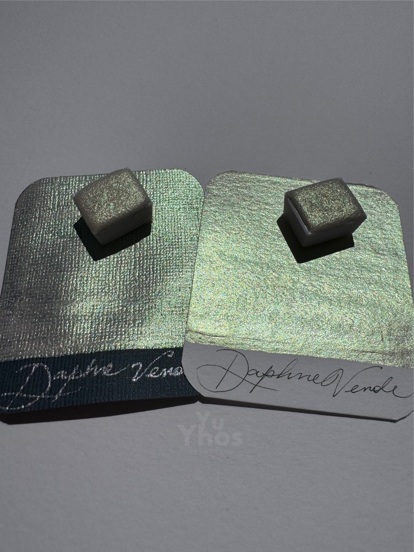 Daphine Verde – Acuarela Metalizada Tornasolada